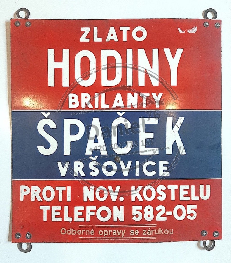 Spacek 01b